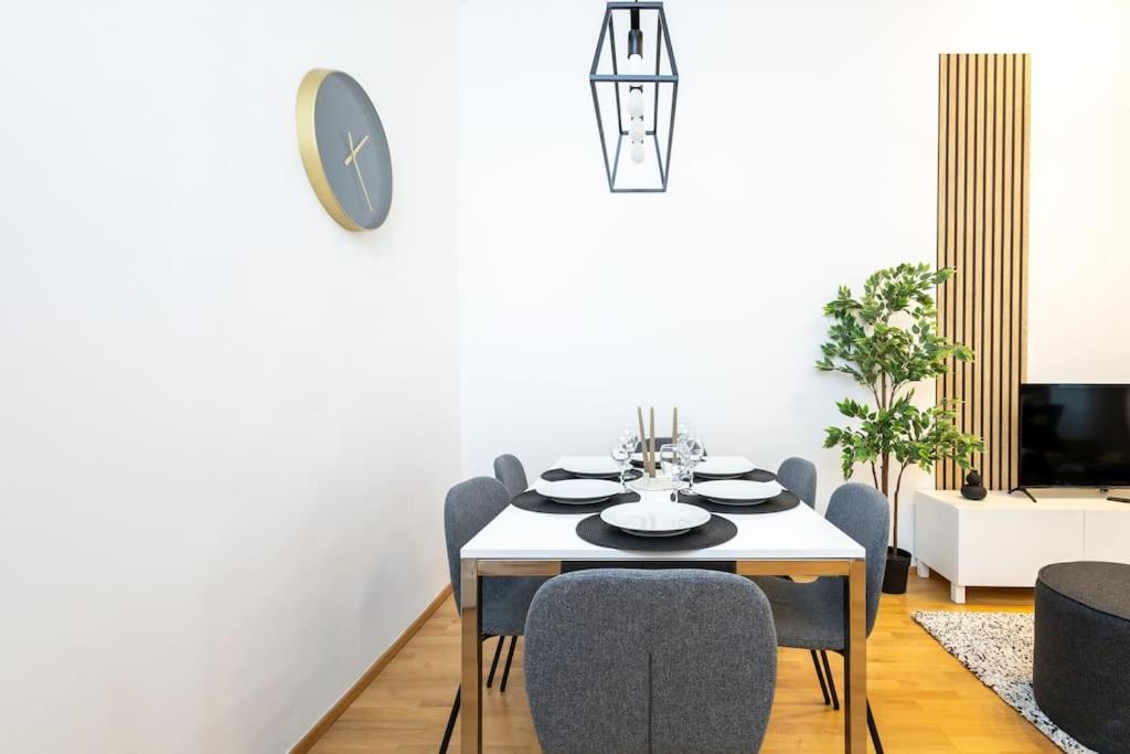 Orestaliving - Spacious 2Br On The Danube Canal Wien Exterior foto